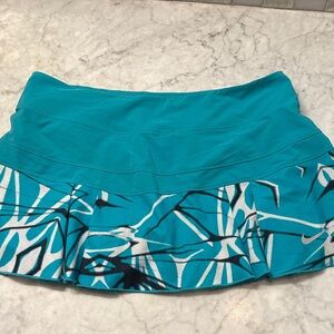 Nike Women's Teal and White Patterned Mini Skirt